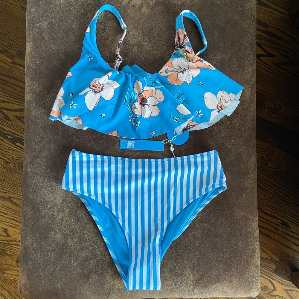 Cupshe Striped and Floral Two Piece Bathing Suit
